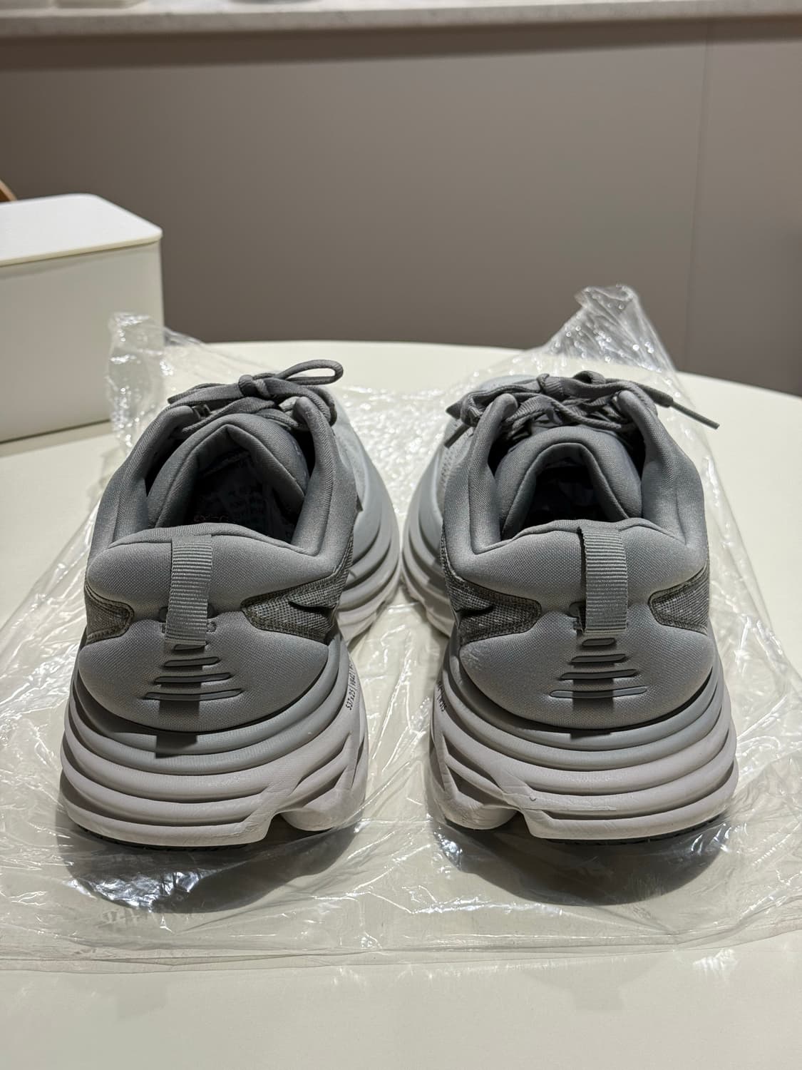 호카 본디 8 샤크 그레이 상품이미지4