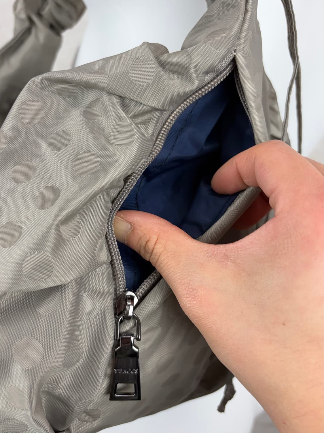 Y’SACCS by 요지 야마모토 폴카 도트 셔링 숄더 백 상품이미지7