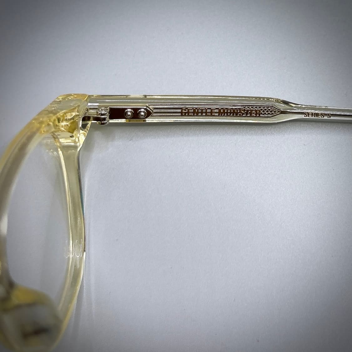 젠틀몬스터 베스트셀러  루토 C2 클리어  상품이미지7