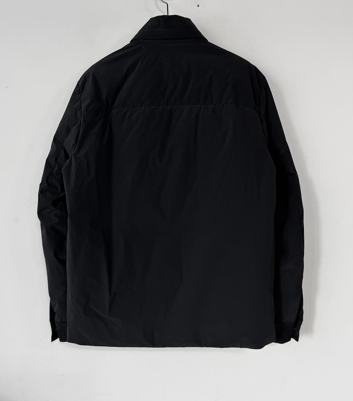 띠어리 페이퍼 나일론 워커 다운 자켓 상품이미지5