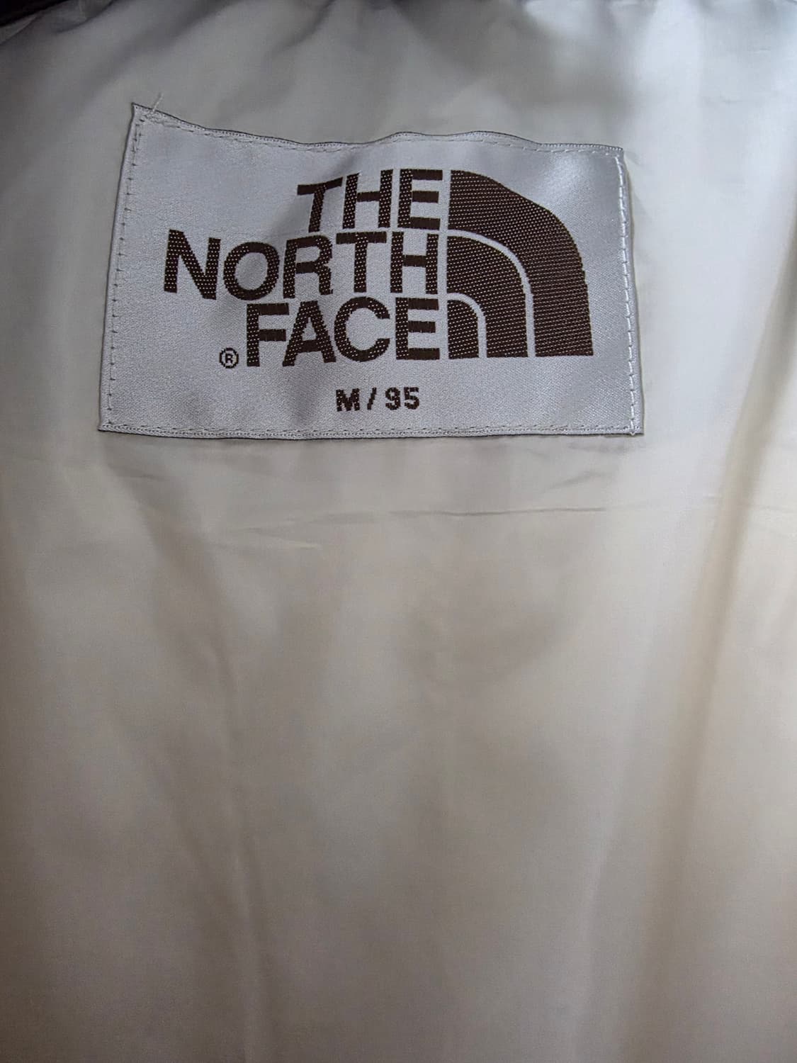 노스페이스 구스 화이트라벨 골덴 크림 눕시 패딩 상품이미지3