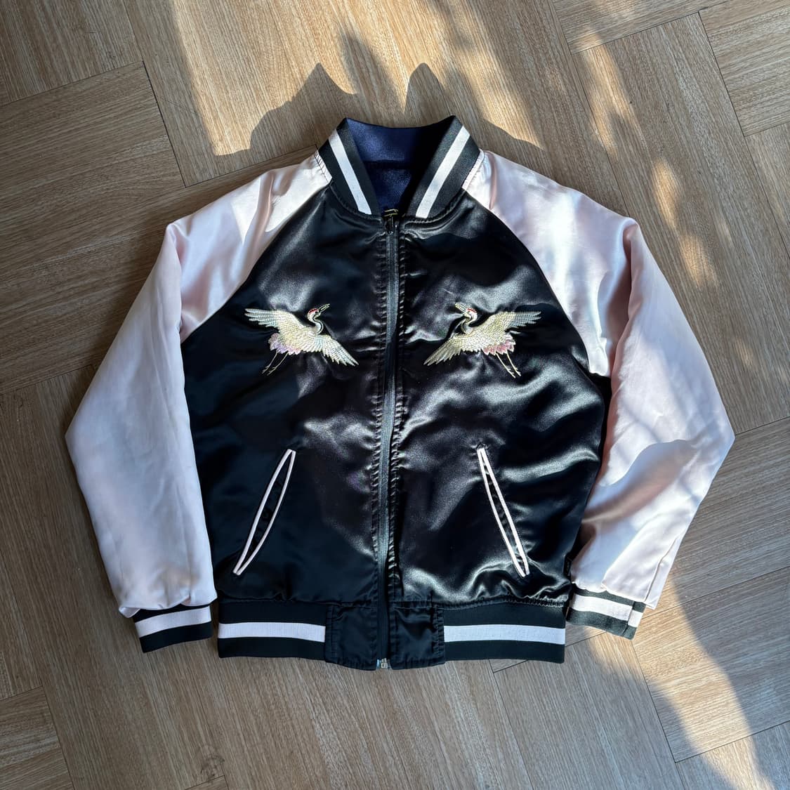 Adidas x Rita Ora 리버시블 벨벳 아시안 수베니어 자켓 상품이미지8