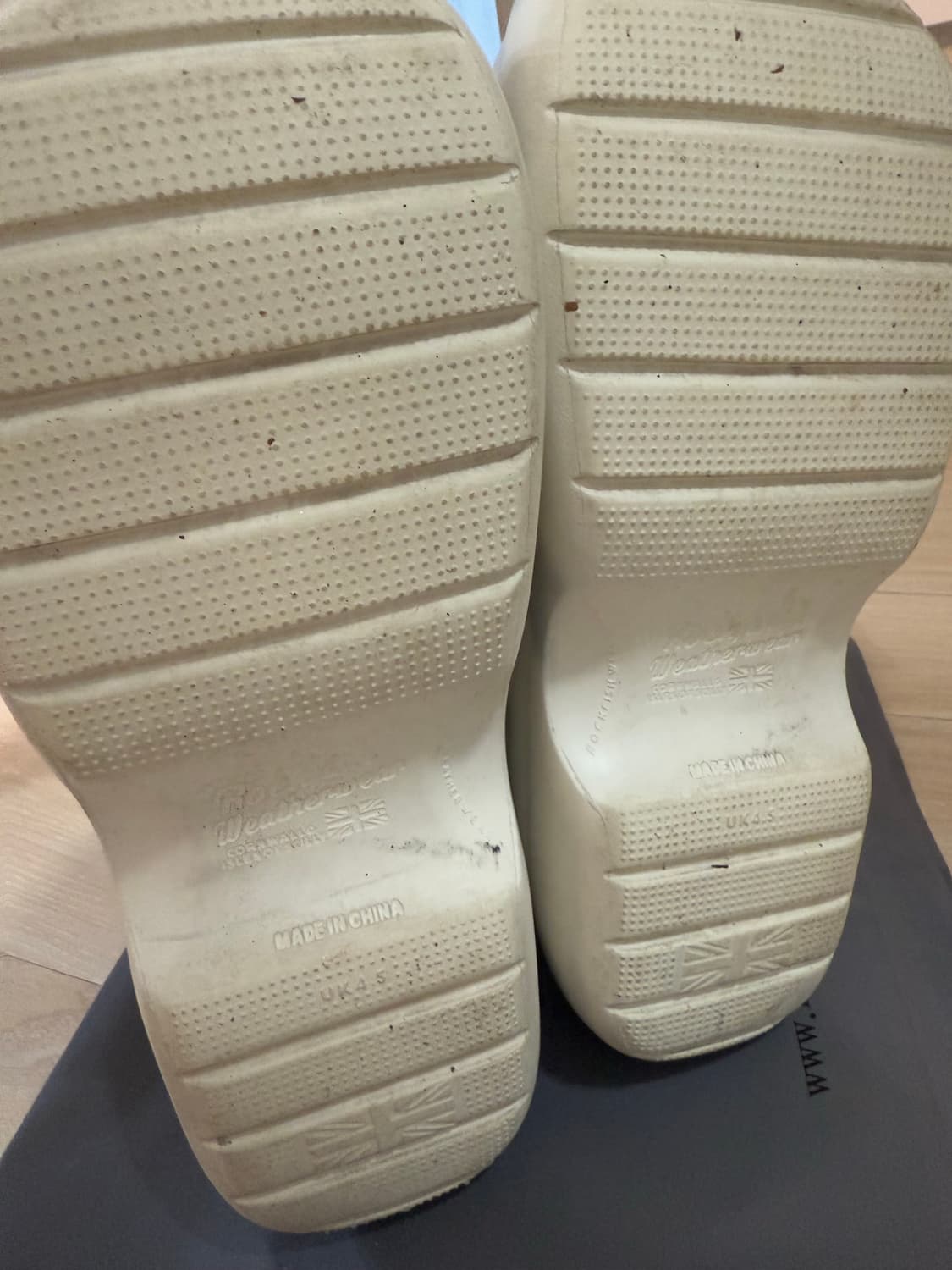 락피쉬 민주킴 플로럴 섀도우 레인부츠 숏 화이트 240 UK4.5 상품이미지3