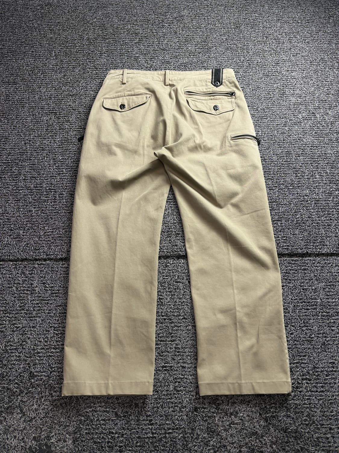 스톤아일랜드 패치로고 베이지 필드 치노 팬츠 2840 상품이미지5