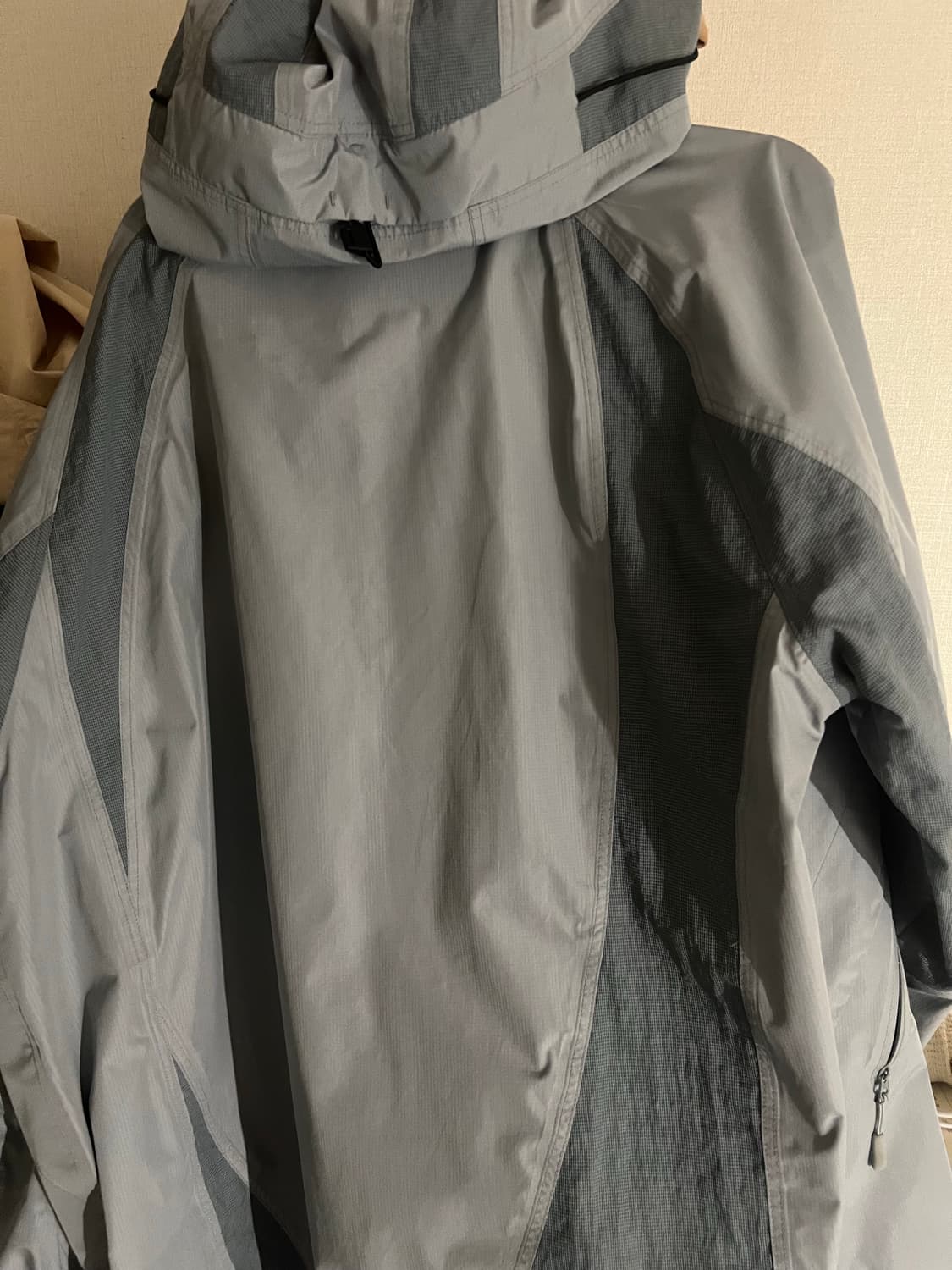 산산기어 24/ss쉴디드 자켓 (뉴진스 민지 착용품) 상품이미지7