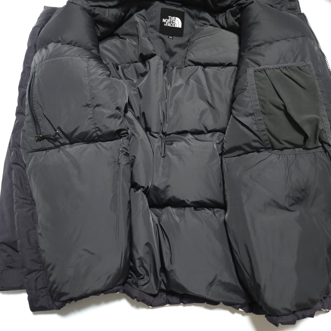 노스페이스 700 노벨티 폴라 구스다운 패딩 자켓 그레이 상품이미지8