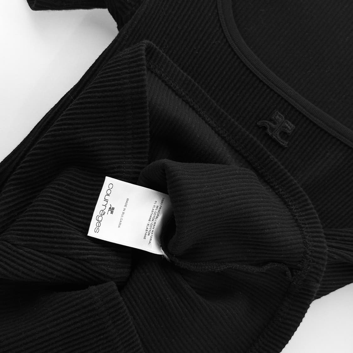 꾸레쥬 로고 스퀘어 넥 골지 니트 탑 상품이미지3