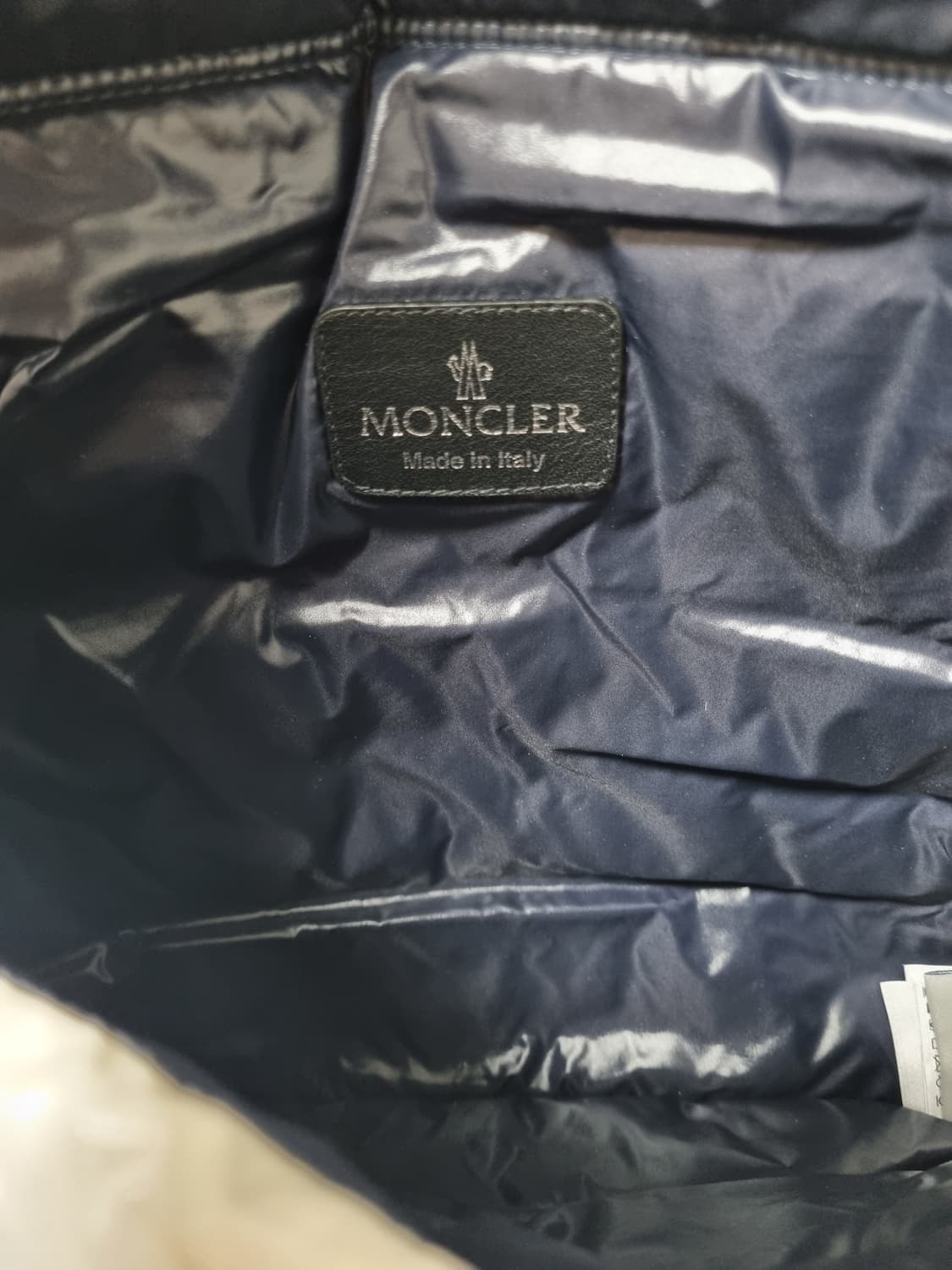 정품) 몽클레어 패딩 클러치   상품이미지6