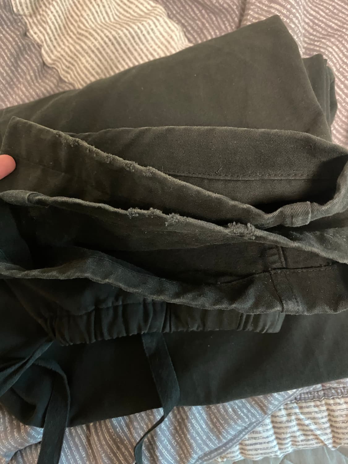 [1]23aw 코모리 가먼트다이드 드로스트링 팬츠 블랙 상품이미지7