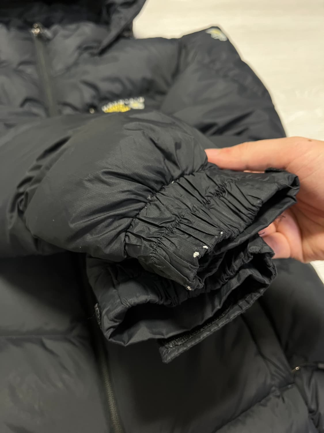 마운틴 하드웨어 에어쉴드패딩M 상품이미지2