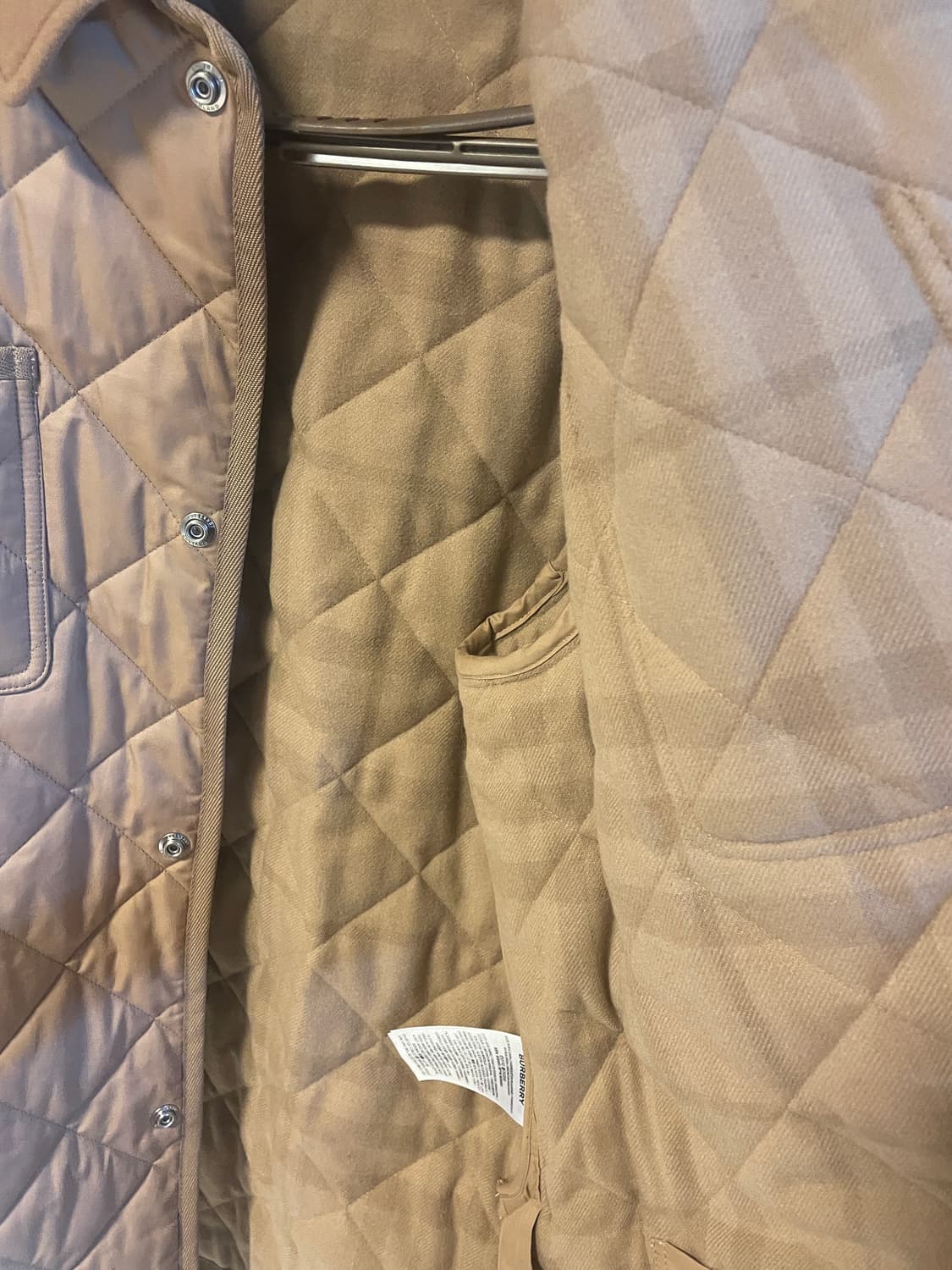 버버리 코츠월드 퀄팅자켓 팝니다.  상품이미지3