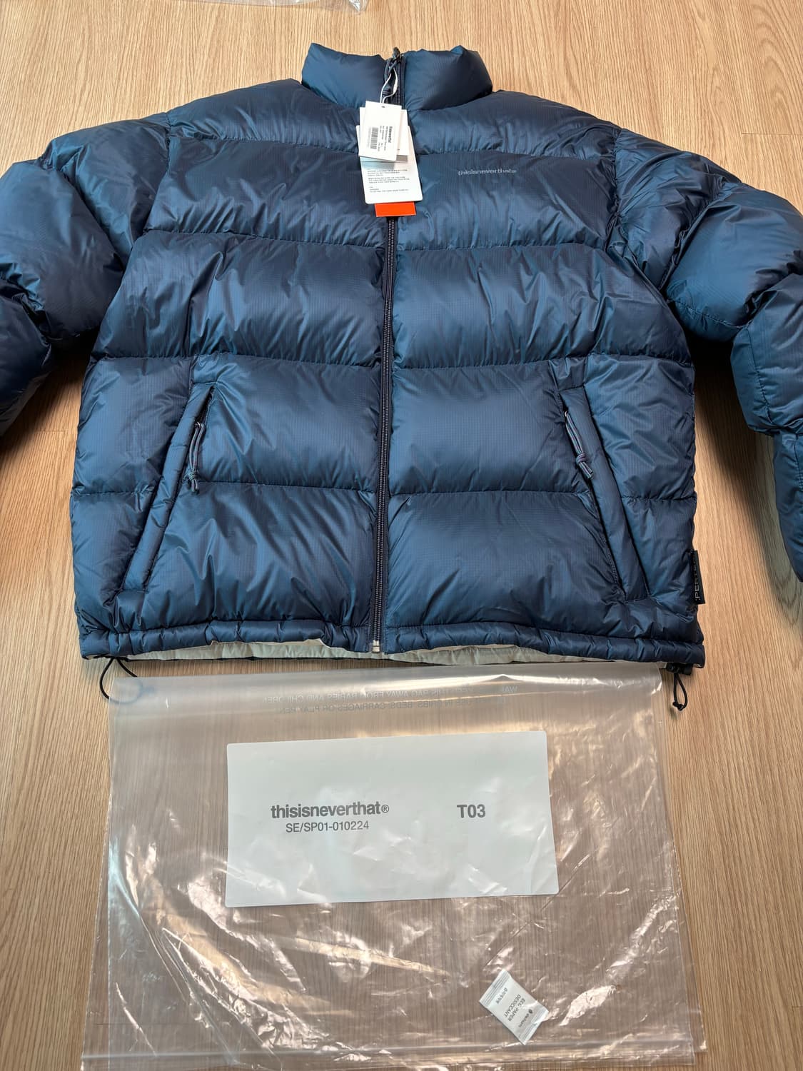 디스이즈네버댓 퍼텍스 리버시블 T 다운 자켓 네이비 L 사이즈 상품이미지2