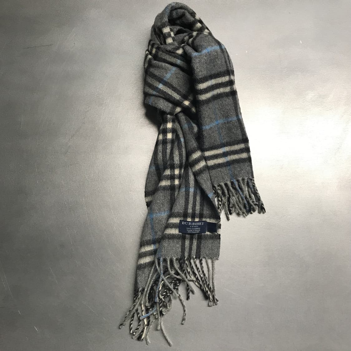 버버리 정품 캐시미어 머플러 그레이 상품이미지1