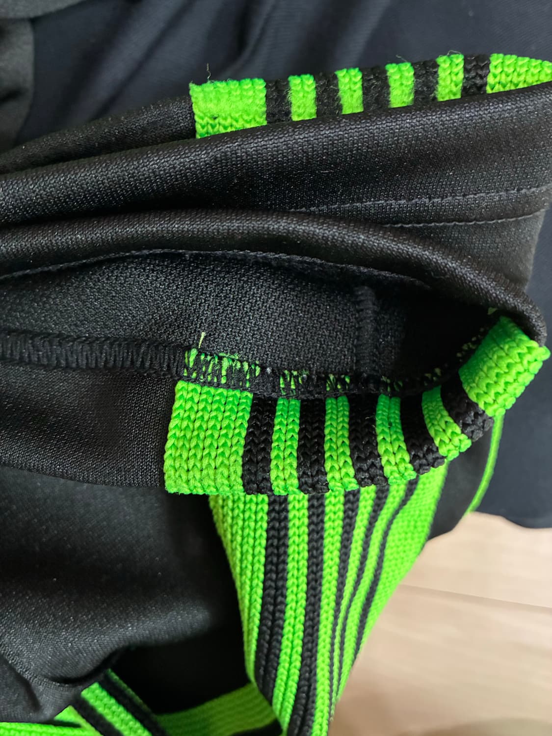 [정품] 니들스(Needles) 트랙 팬츠 - M 사이즈 (31-32) 상품이미지8