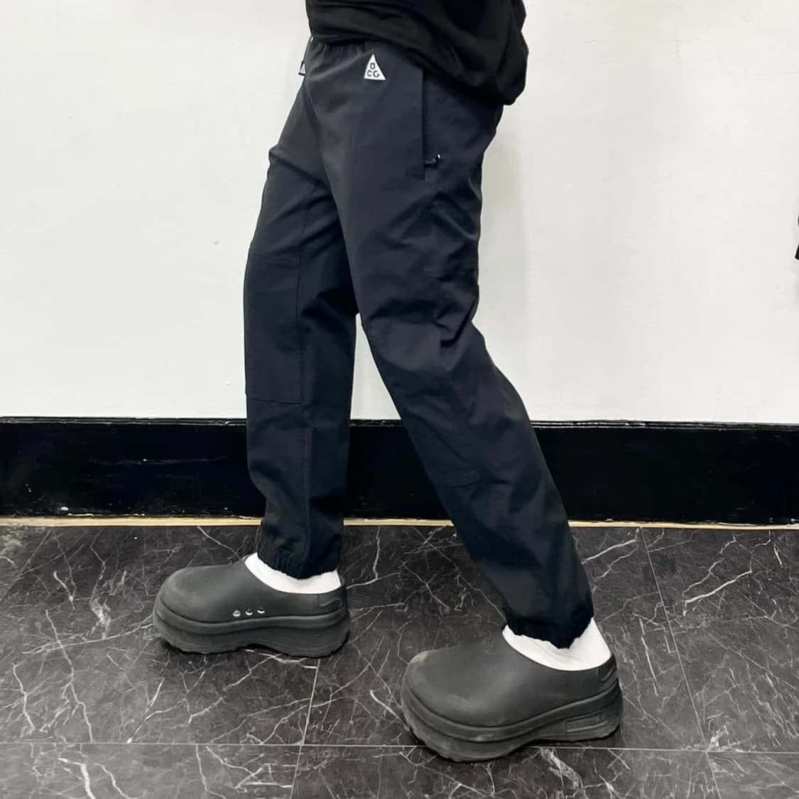 나이키 ACG 23FW 로고 퍼티그 트레일 팬츠 PN6512    상품이미지2