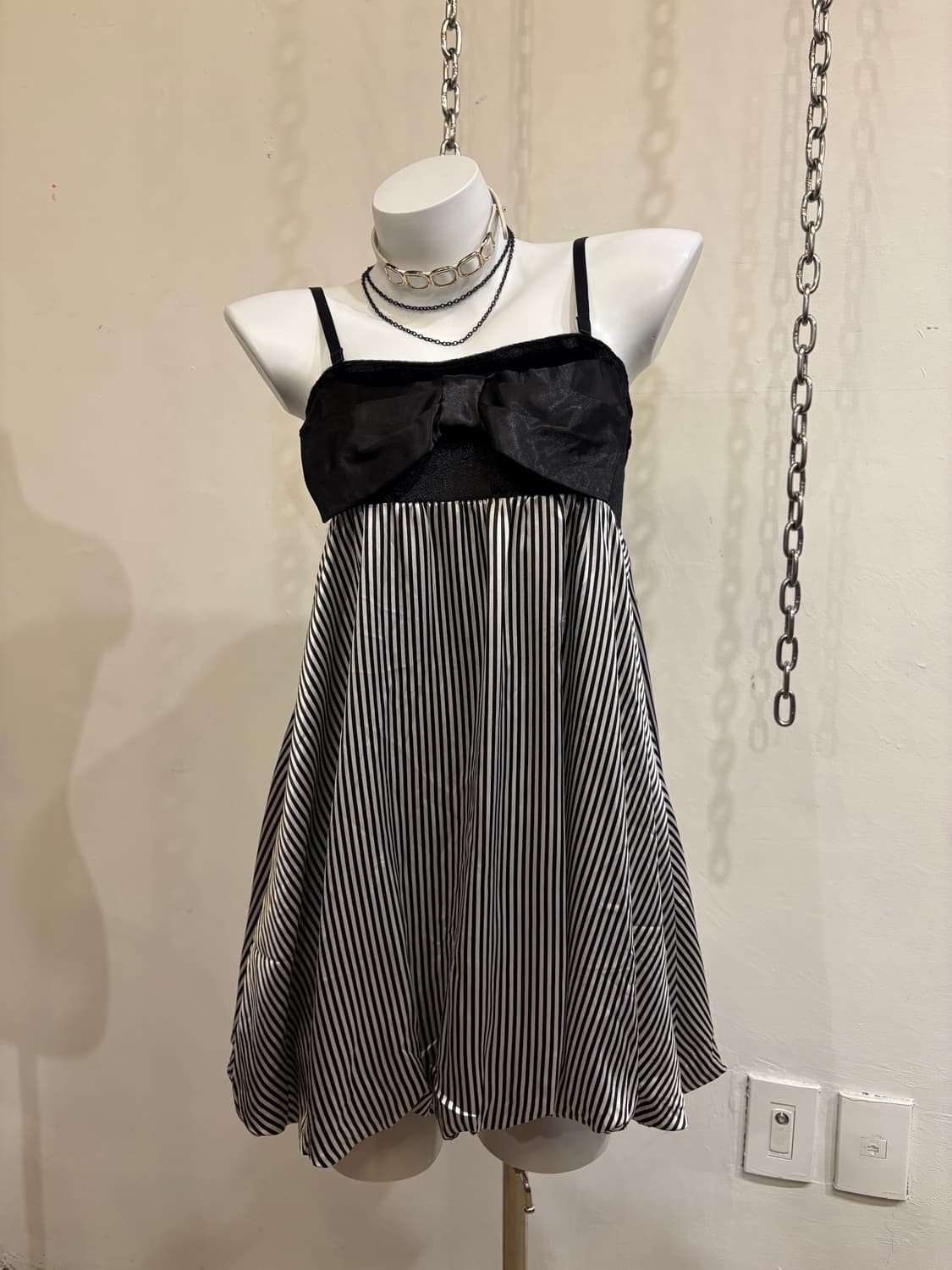 리본 포인트 블랙 스트라이프 원피스 갸루 상품이미지1