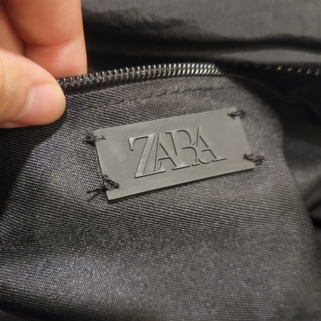 자라 퀄팅 토트백 상품이미지4