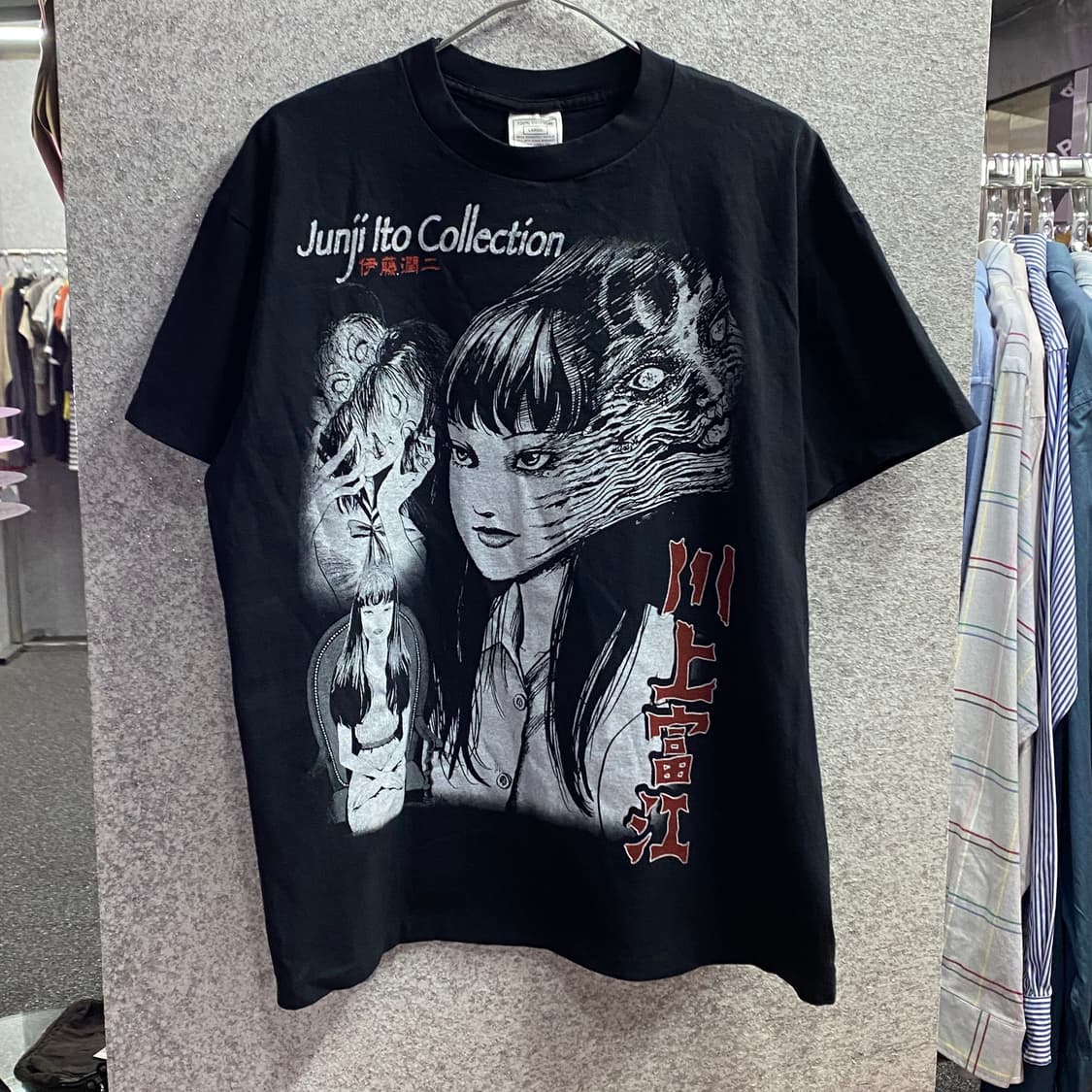 토미에 이토준지 애니메이션 반팔티 B4247 상품이미지2