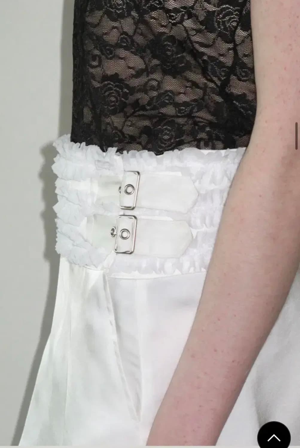 시눈 Two Buckle Skirt (White) 투 버클 스커트 상품이미지4