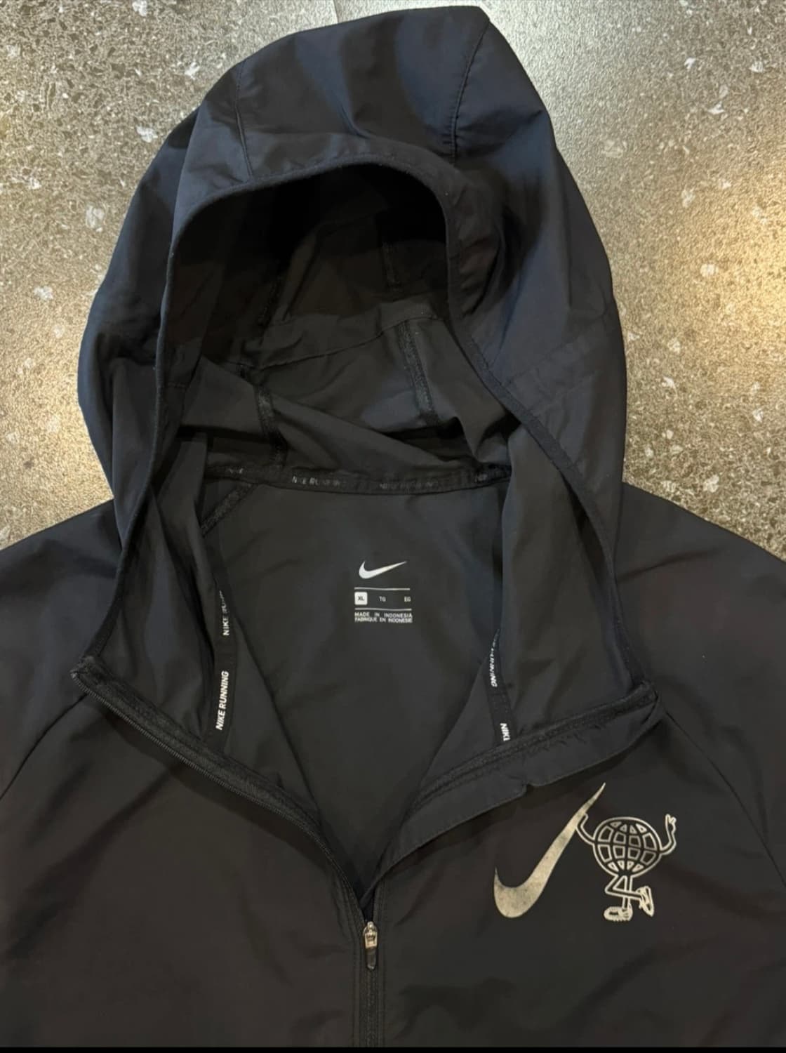 나이키 런닝 Worldwide 바람막이 상품이미지4