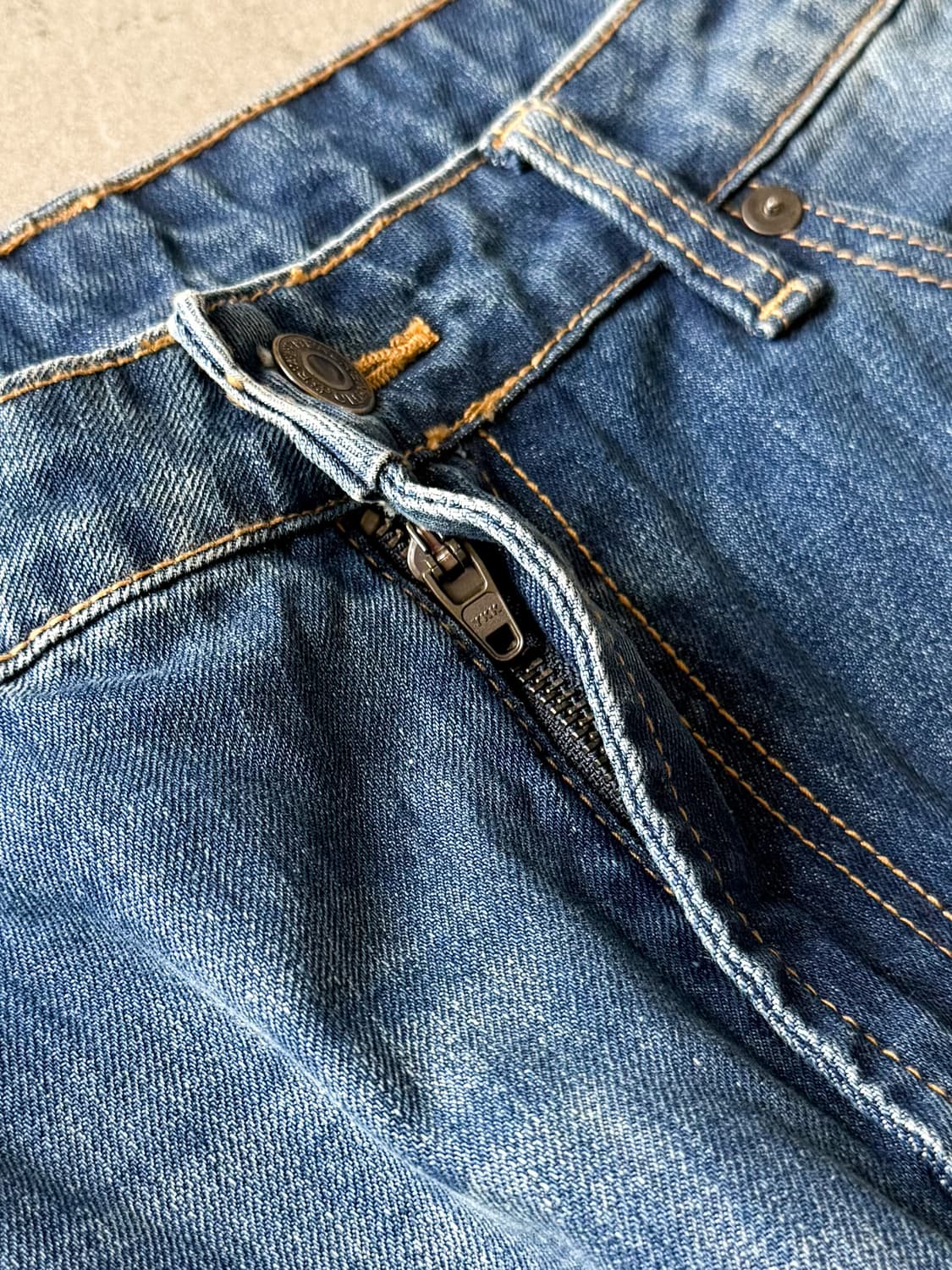 Polo Ralph Lauren Distressed Denim Jeans 상품이미지4