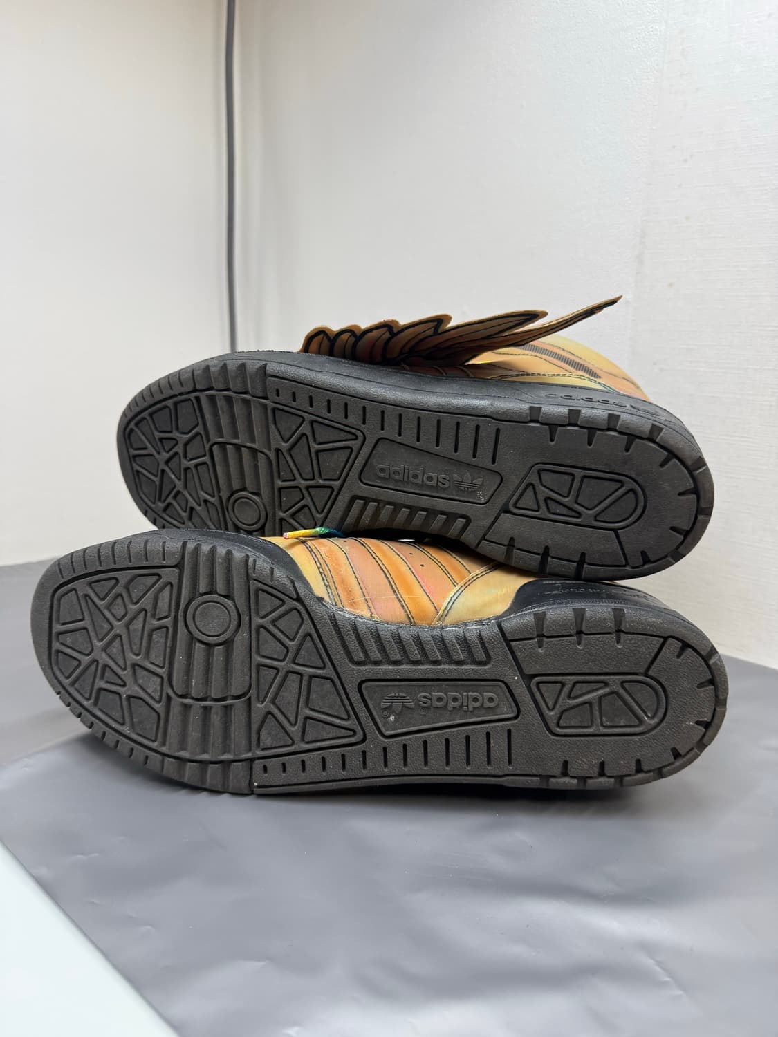 아디다스 제레미스캇 홀로그램 멀티컬러 상품이미지5