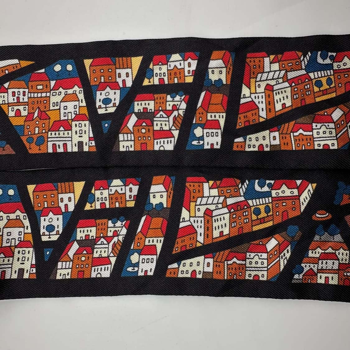 에르메스 24 faubourg 숏 스카프 상품이미지10