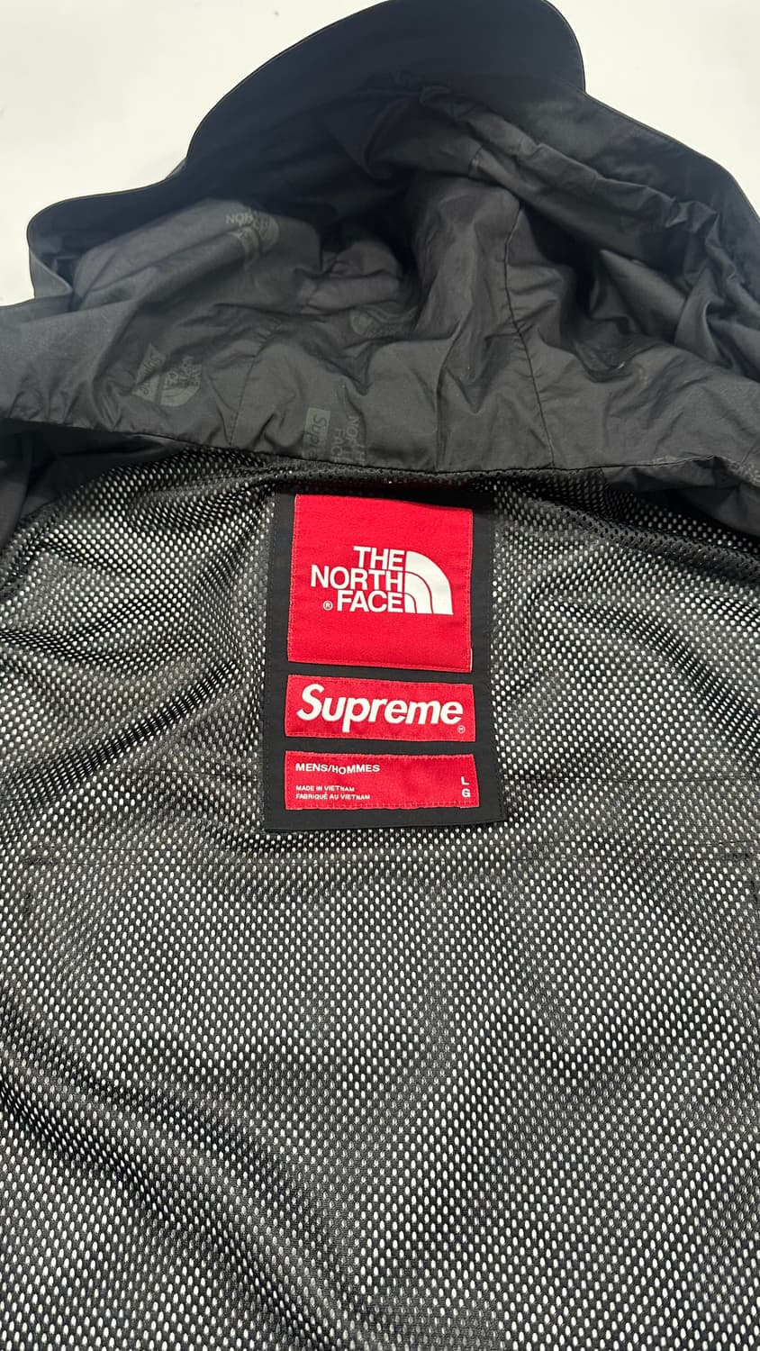 슈프림 x 노스페이스 카고 자켓 블랙 - 20SS 상품이미지4