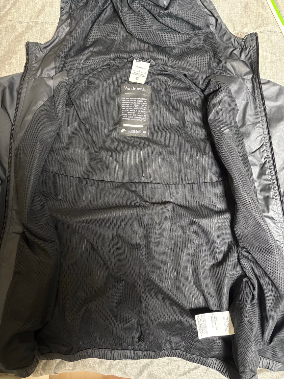 나이키 윈드러너 스톰핏 바람막이 상품이미지4