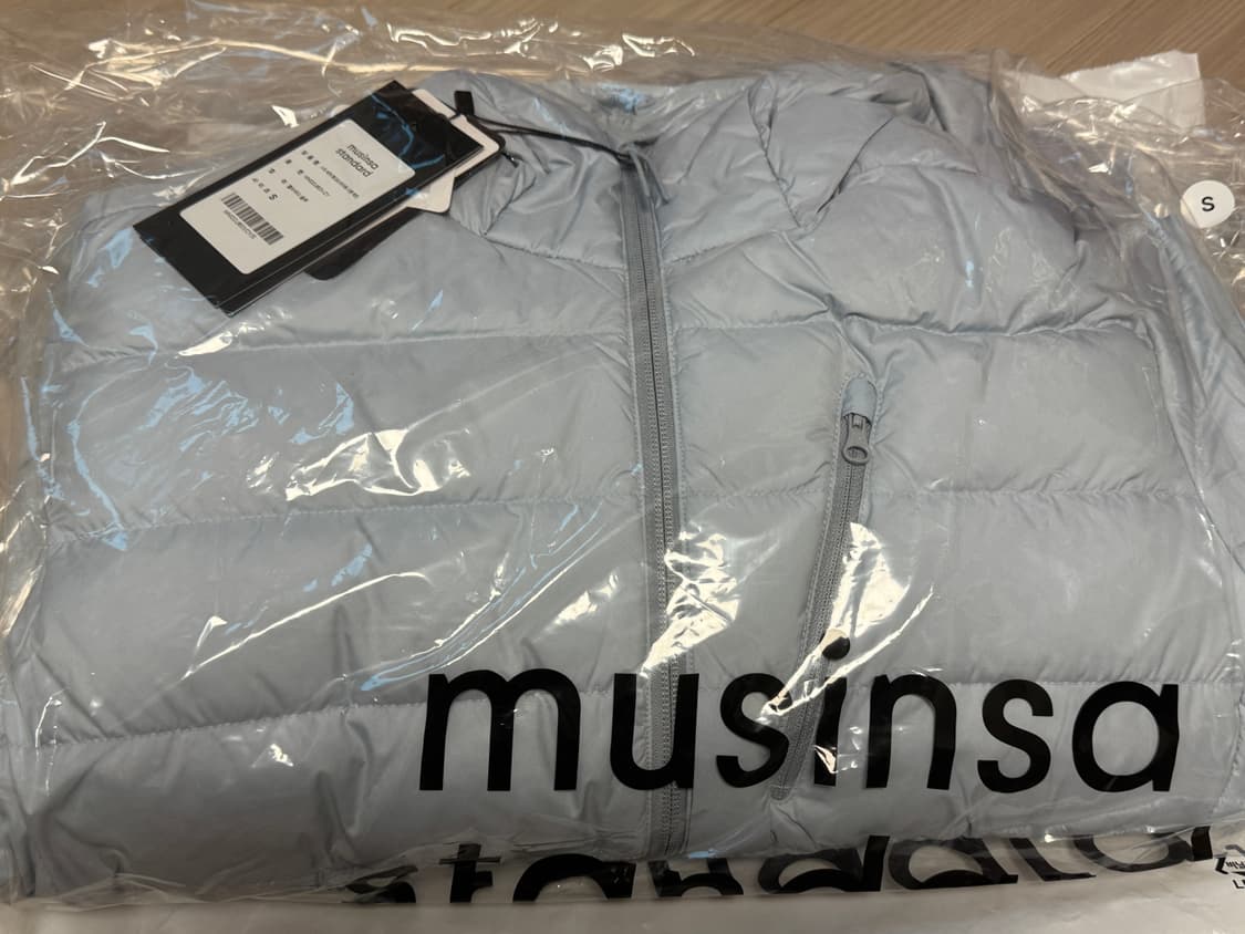 무신사스탠다드 시티 레저 후디드 라이트 다운 재킷 상품이미지1