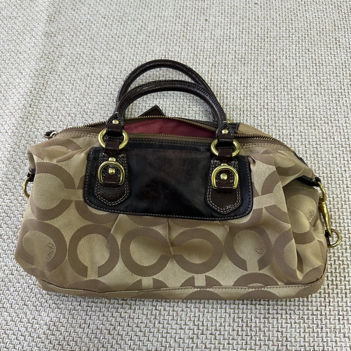 실측확인 코치 메디슨 골드 시그니처 핸드백0409D 상품이미지2