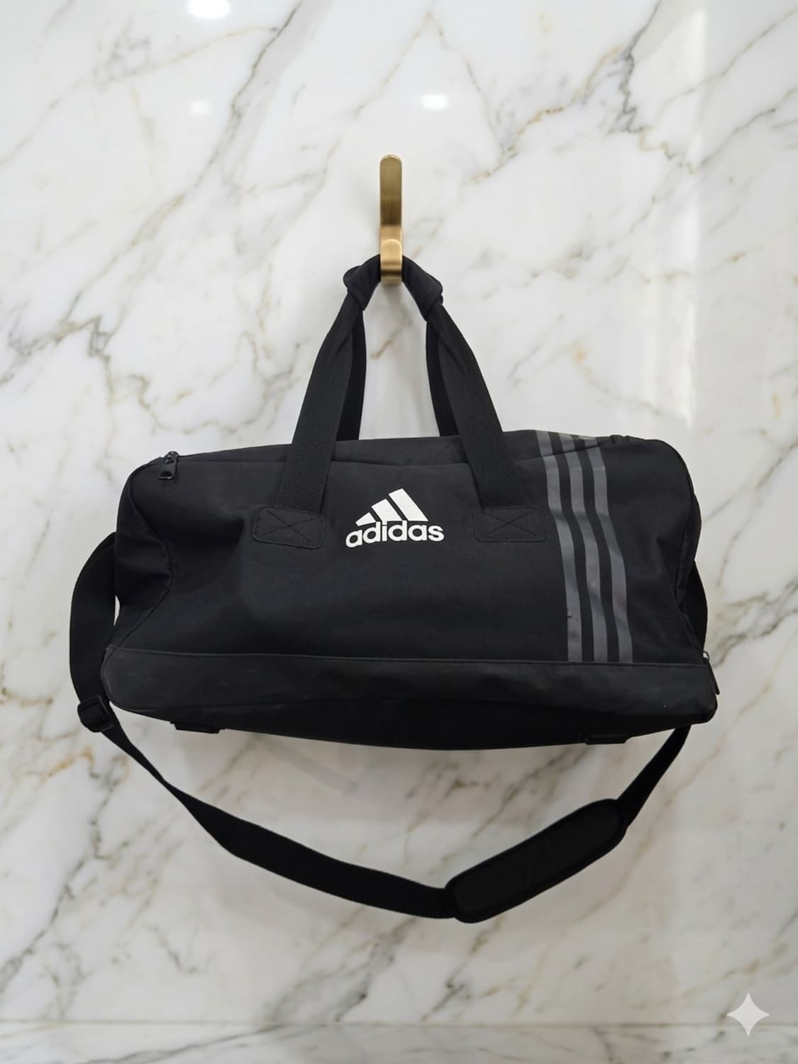 adidas 아디다스 운동가방! 수납공간 넓고 깔끔한 디자인~ 상품이미지1