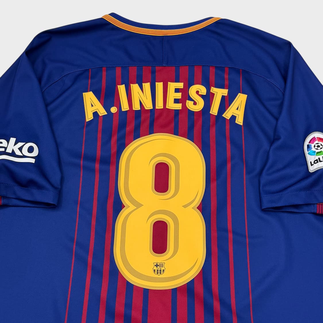 17-18 바르셀로나 홈 No.8 안드레스 이니에스타 상품이미지7
