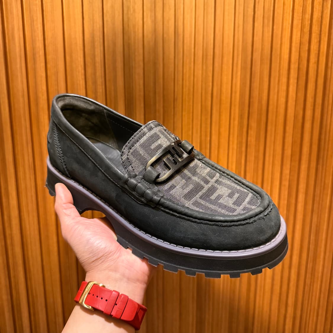 펜디 오 락 스웨이드 로퍼 uk7 상품이미지1