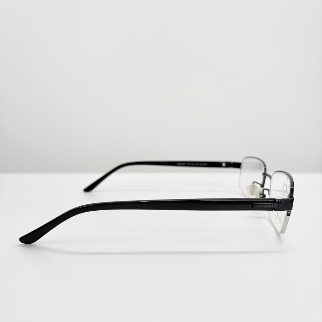 GUCCI 구찌 사각 블랙 반무테 상품이미지5