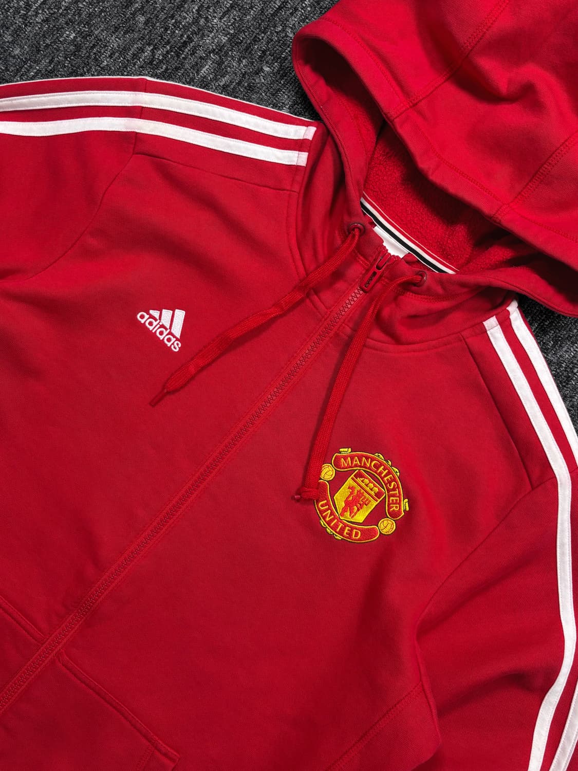 아디다스 맨체스터 유나이티드 레드 후드집업 상품이미지6