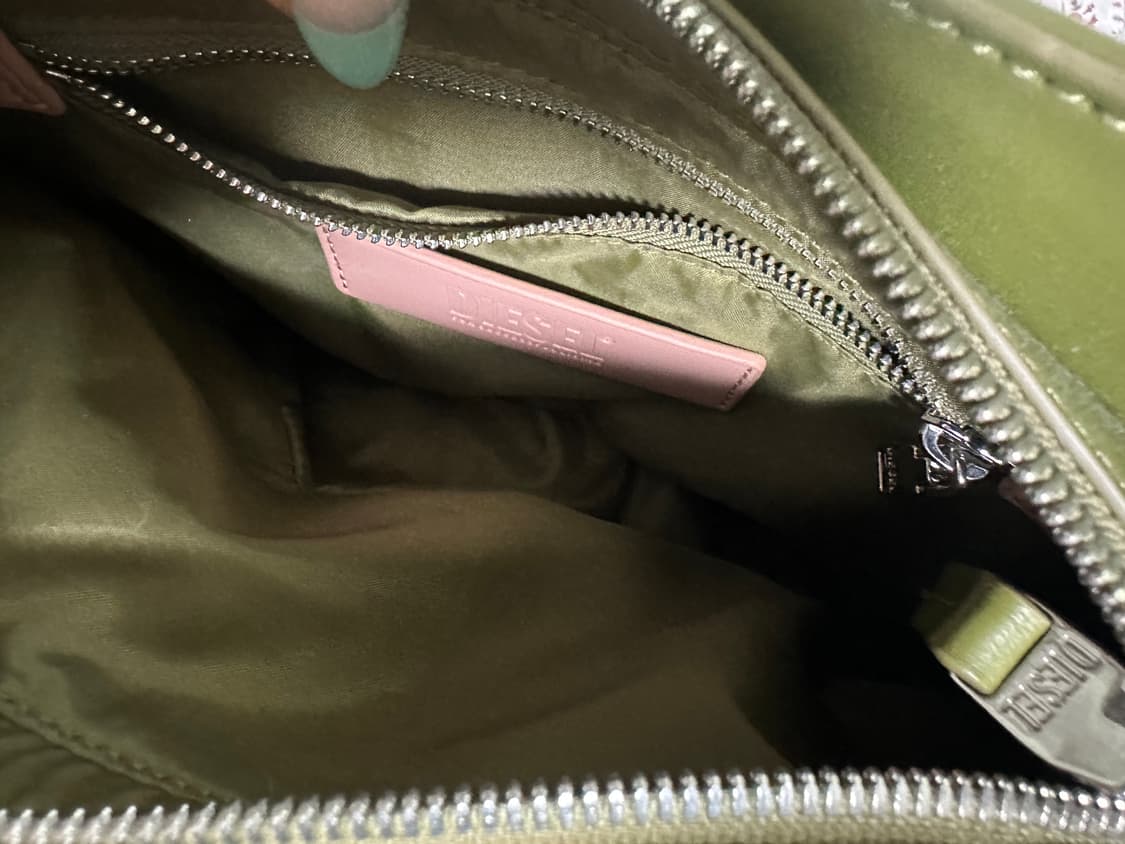 디젤 플레이 숄더백 밀리터리 그린 상품이미지8