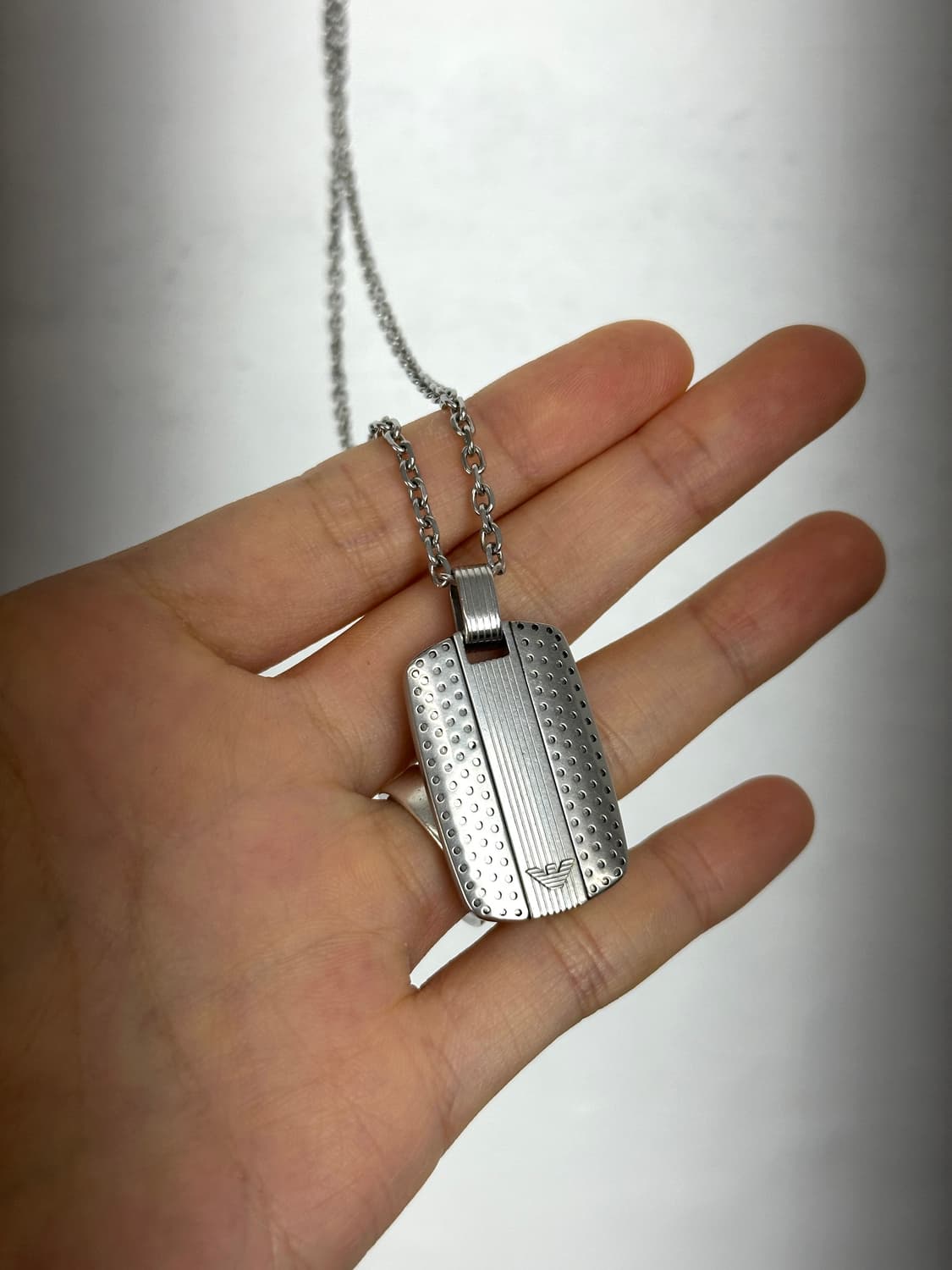 Emporio Armani Eagle Dog Tag Necklace  상품이미지2