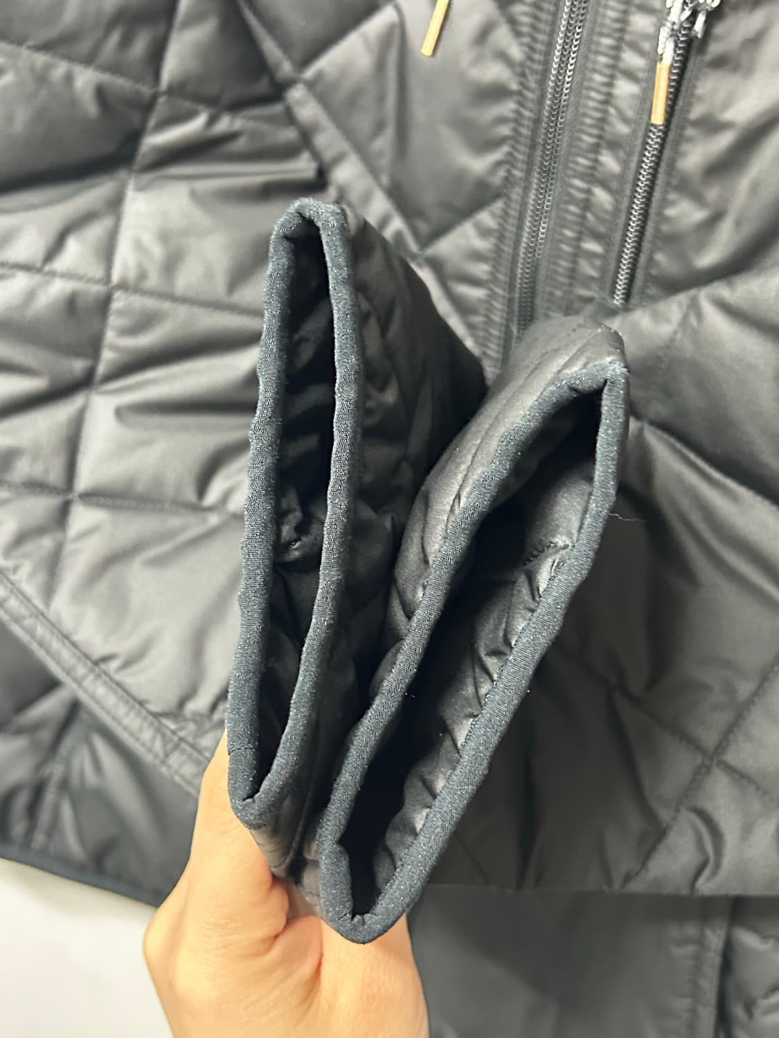 정품 파타고니아 우먼즈 다이아몬드 퀼티드 보머 후디 상품이미지5