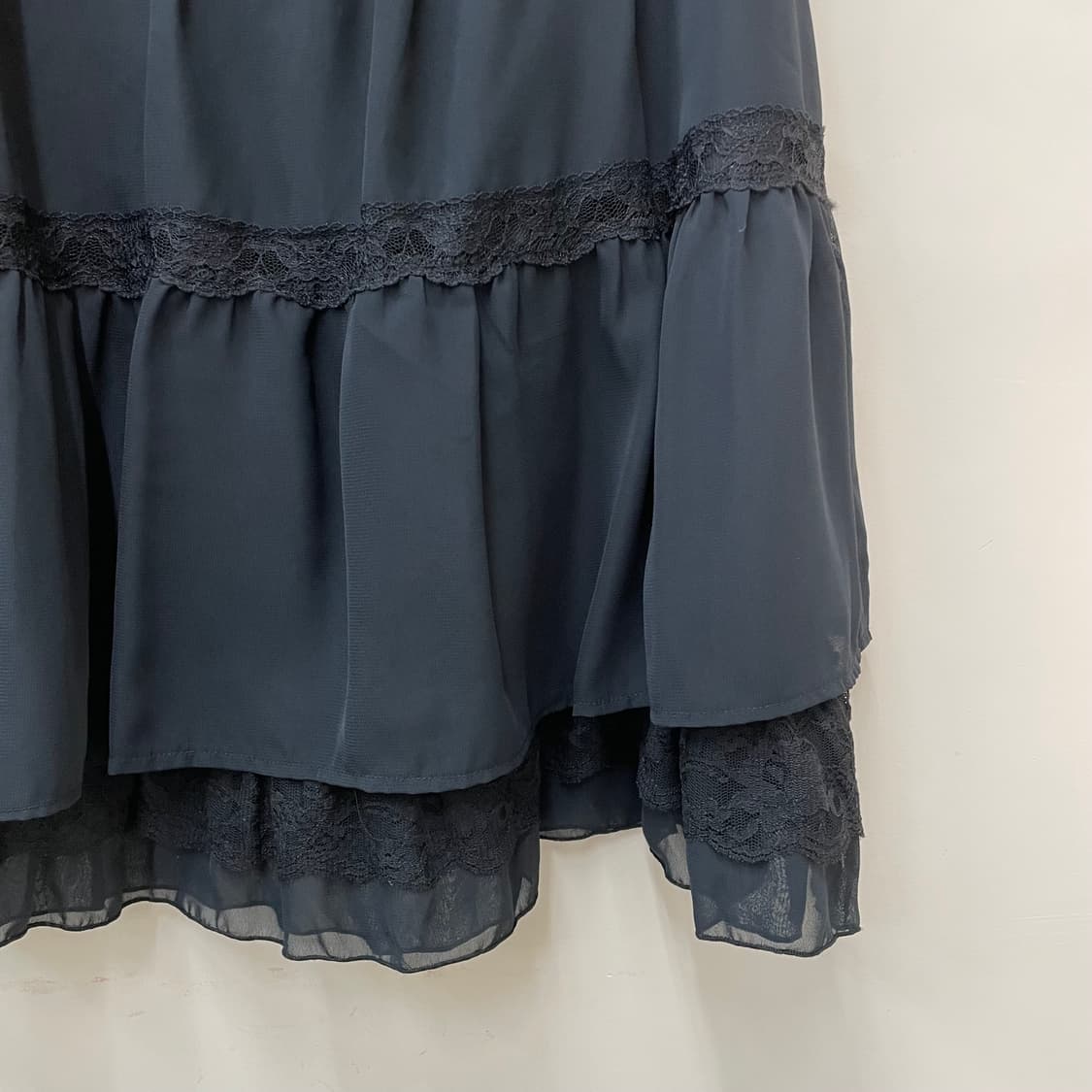 블랙 레이스 티어드 쉬폰 미디 스커트 블랙 로맨틱 쿠로펑크 🏠 상품이미지2