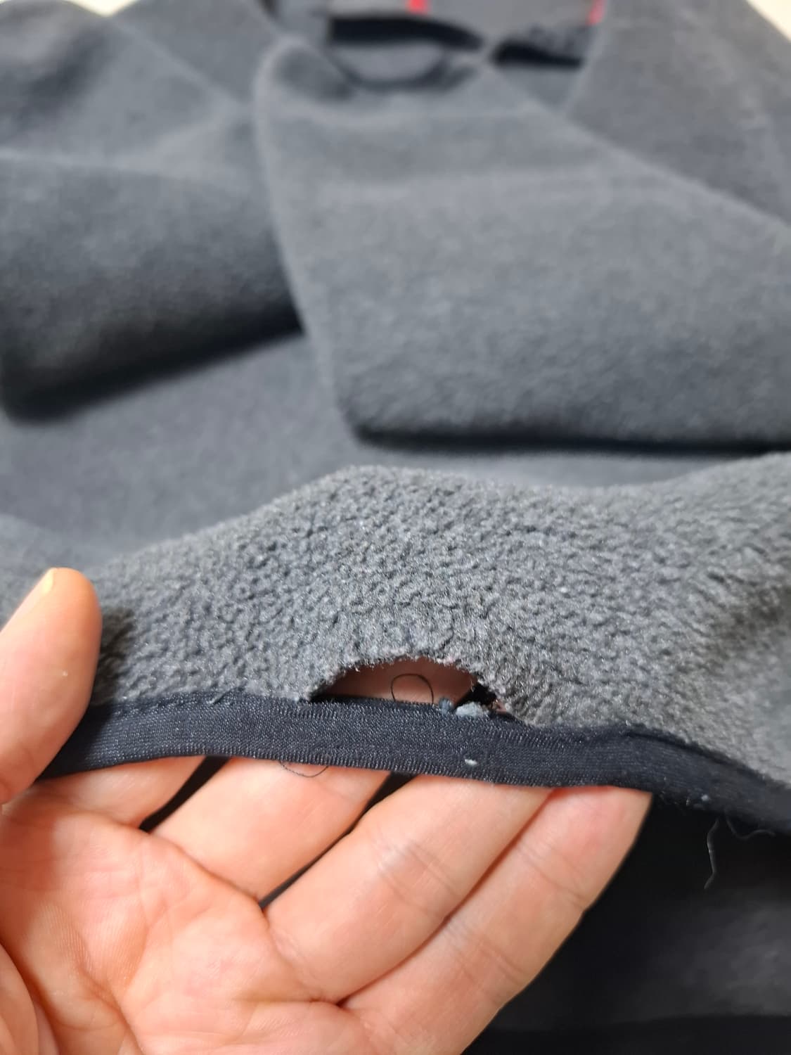 L 00s 파타고니아 신칠라 플리스 풀오버 차콜 그레이 상품이미지5