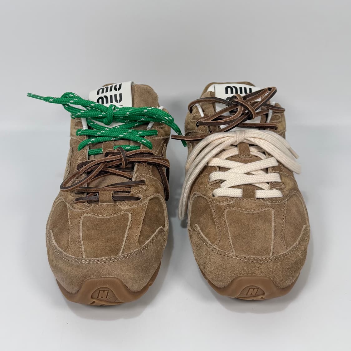 미우미우 x 뉴발란스 530 스웨이드 메쉬 스니커즈 (250)  상품이미지2