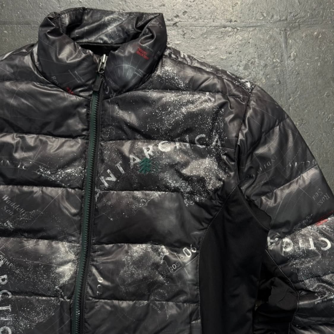 100 코오롱스포츠 안타티카 경량패딩 상품이미지2