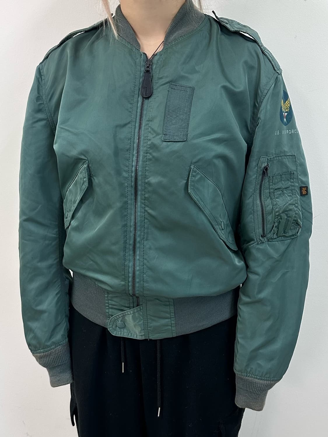 알파인더스트리 L2-B 플라이트 자켓 상품이미지1