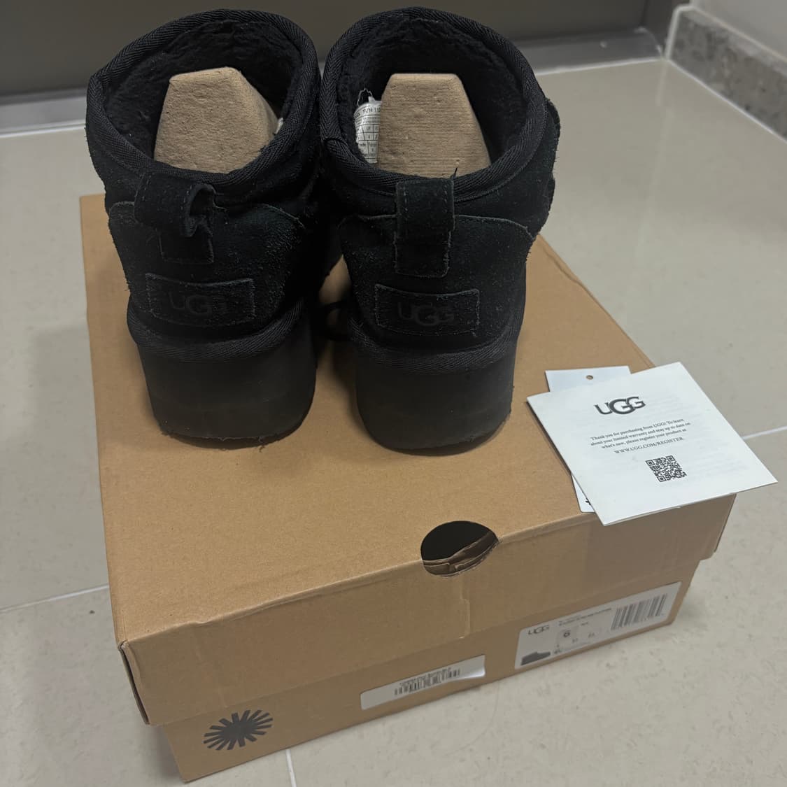 UGG CLASSIC ULTRA MINI PLATFORM 상품이미지5