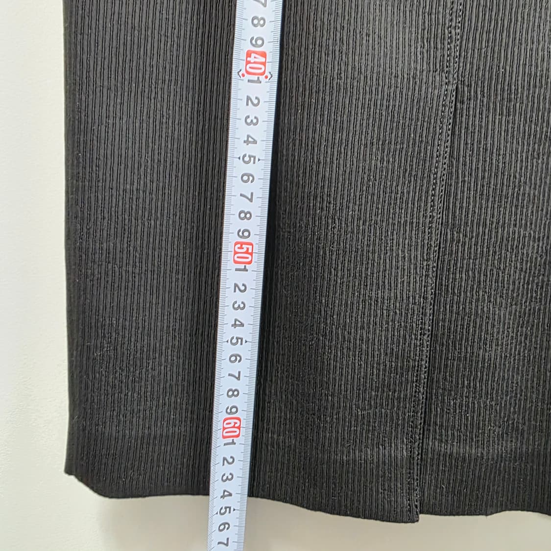 1181 미샤 MICHAA 블랙 스트라이프 스커트 70-91 / 앞트임 상품이미지5