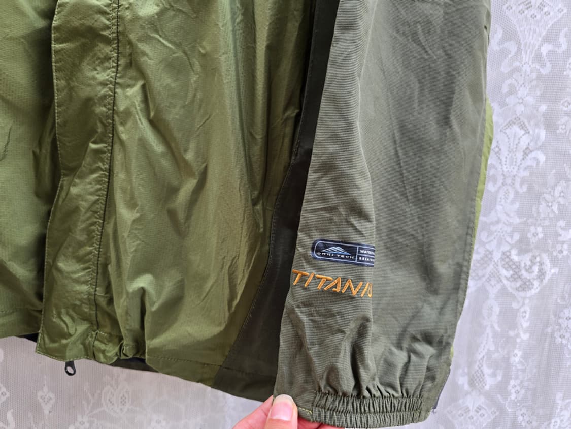 컬럼비아 티타늄 바람막이 상품이미지3