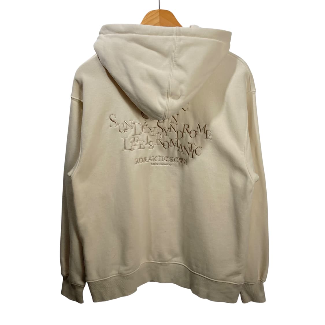 로맨틱크라운 자수 아이보리 후드 상품이미지4