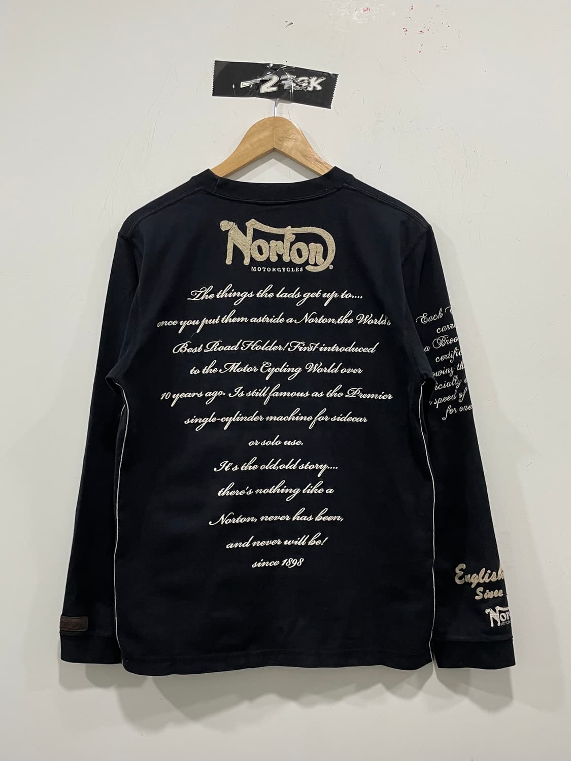 Norton 노턴 체인스티치 자수 프린팅 롱 슬리브 상품이미지5