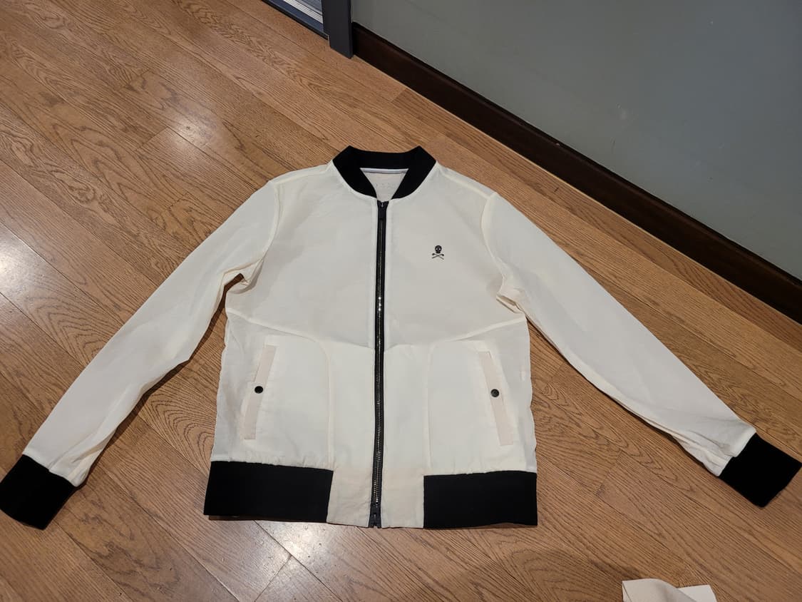 마크앤로나 시어커스 바람막이 M 상품이미지2